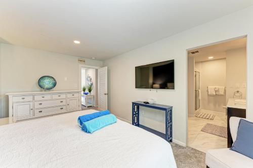 Sea Grape Inn8- BEACHFRONT Property - image 2