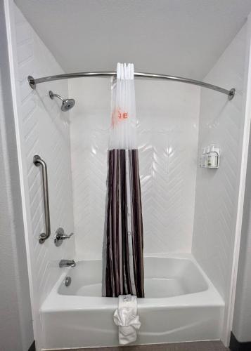 La Quinta by Wyndham Big Spring - image 6