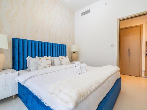 Superior 1BR In Burj Royale - Downtown Dubai, Дубай (фото 2)