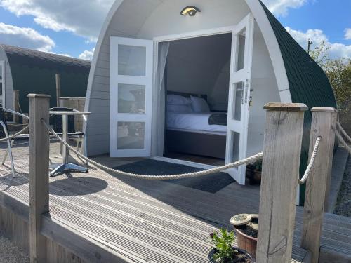 Viesnīcas āriene, Cosy Glamping Pod with Ensuite WC Near Kingsbridge & Salcombe in Churchstow