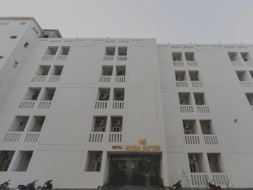 OYO Flagship Hotel Noida Residency Near ISKCON Temple Noida