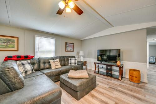 . Kentucky Vacation Rental: Half-Mi to Mammoth Cave!