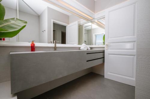 BlueGreenVilla - image 2