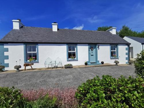 New Listing - Ladybird Cottage - Donegal - Wild Atlantic Way