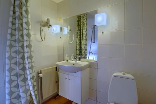 Ebsens Hotel - image 9