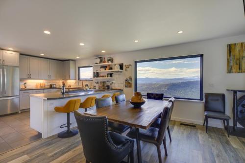 Modern Underwood Home with Deck and Mt Hood Views - image 10
