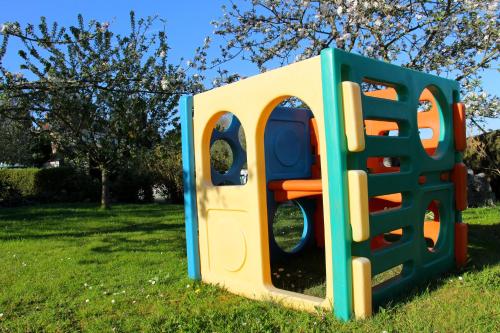 Facilities, En Bord de Seine in Duclair