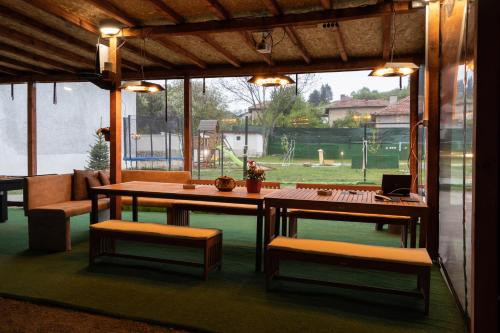 設施, Guest House Galabnik, Bulgaria in 杜普尼察