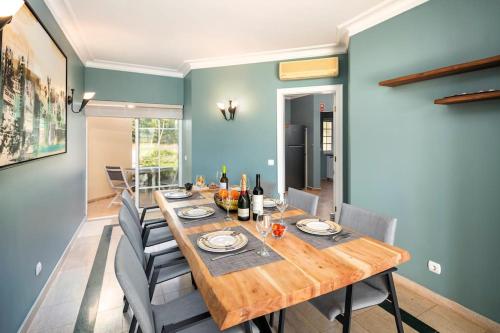 Casa do Verde at Presa de Moura near Carvoeiro and Ferragudo in เซสมาเรียส