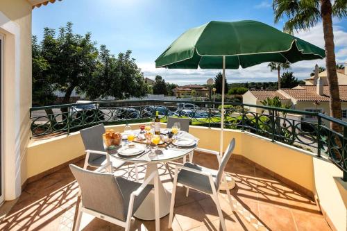 Casa do Verde at Presa de Moura near Carvoeiro and Ferragudo in เซสมาเรียส