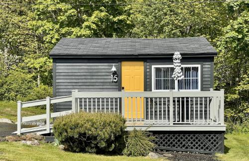 Seascape Motel & Cottages - image 11