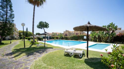 Mediterranean apt with seaview, 365-Day open pool and walking distance to the beach
