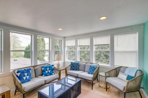 Elkhart Lake Vacation Rental 3 Mi to Road America!