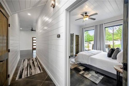 NEW, Luxe, A+Location, Sleeps up to 24, Great View! in Broken Bow, USA