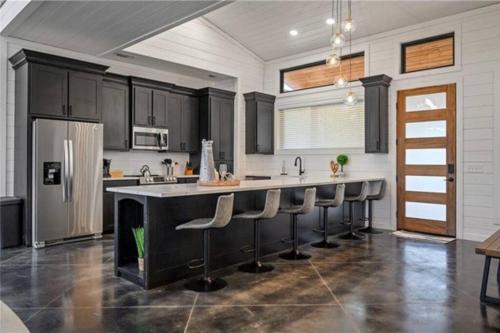 NEW, Luxe, A+Location, Sleeps up to 24, Great View! in Broken Bow, USA