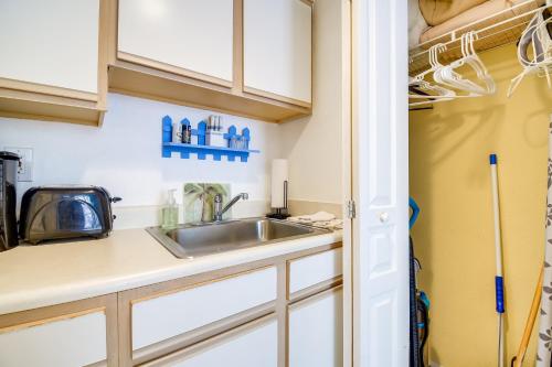 North Myrtle Beach Condo with Lazy River Pools! - image 4