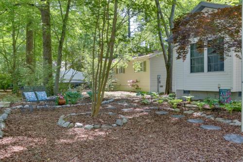Ocean Pines House with Private Hot Tub 2 Mi to Golf! in Ocean Pines (MD)