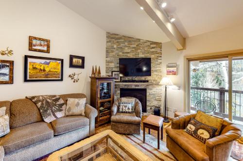 Snowmas Village 22EF