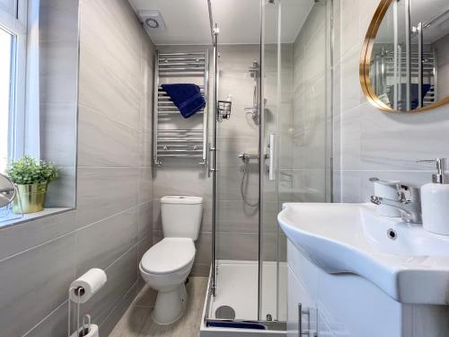 Heartland House, 7 Spacious Bedrooms Sleeps 4 plus, near NEC, JLR,BHX, Birmingham (fotografie 8)