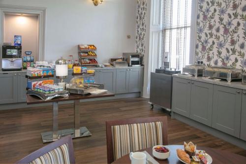 Best Western Woodlands Hotel - main image
