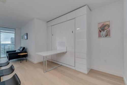 Modern studio in Downtown Vancouver