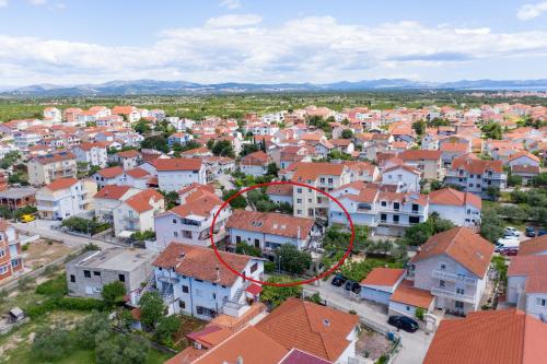 Apartments with a parking space Vodice - 15228 - main image