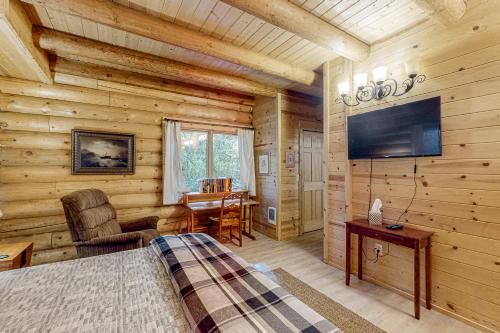 Misty Mountain Lodge in Tillamook