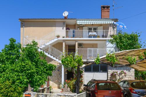 Apartments with a parking space Rovinj - 19088