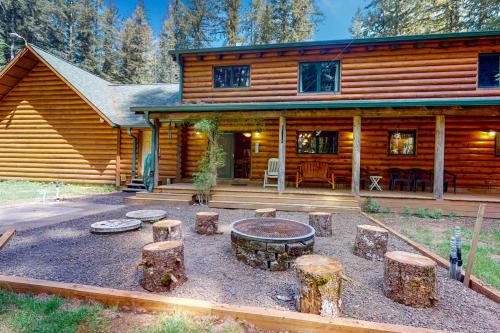 Misty Mountain Lodge in Tillamook