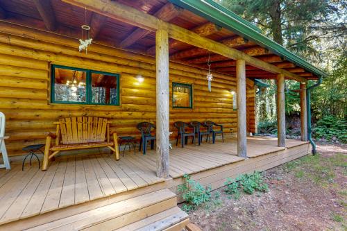 Misty Mountain Lodge in Tillamook