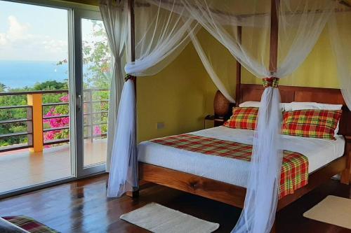 Kaye Mango Villa in Fond Doux