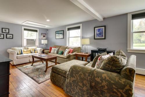 Vermont Vacation Rental Hot Tub, Near Ski Resorts in Mount Holly, USA