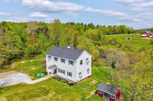 Vermont Vacation Rental Hot Tub, Near Ski Resorts