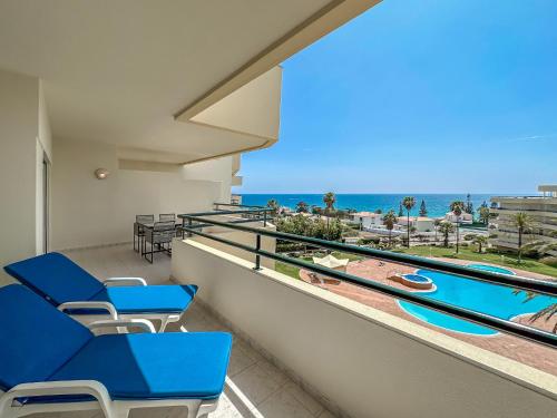 Luxury Apartment w/Stunning Sea Views, Walk Beach