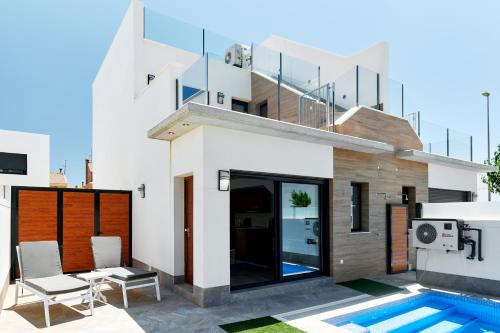 Top villa 5-8p-6 beds-swimming pool with jacuzzi