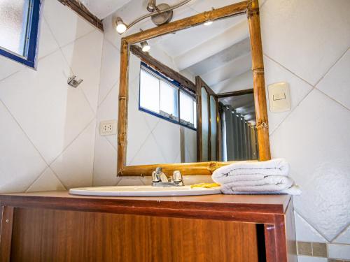 Hotel Guest House Wayra - Tap to explore photos