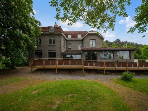 Luxurious holiday home on the banks of the Ourthe