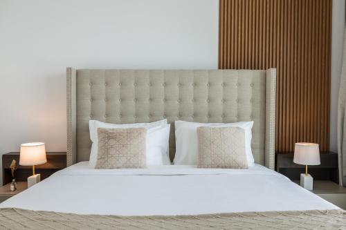 Apartment with Burj Khalifa and Water View in Creek Harbour - image 2