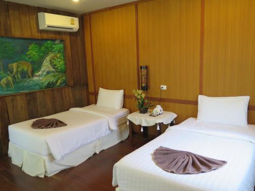 V-View Beach Resort Room Type - Standard Twin Room