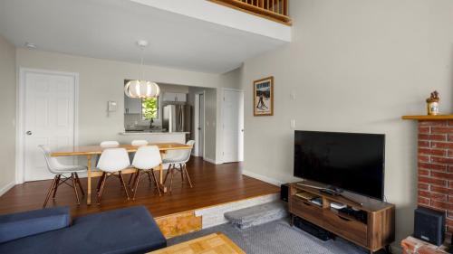 Sugarbush Summit 41 Condo - image 10