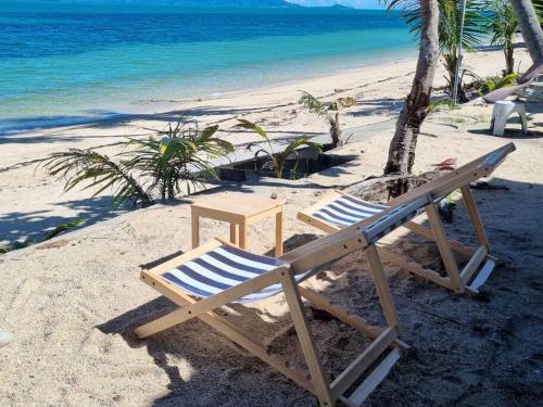 Kapila - Beachfront Home