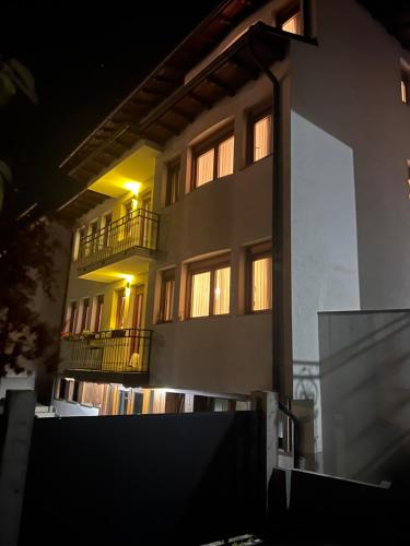 Treva Hotel in พริซเซ่น