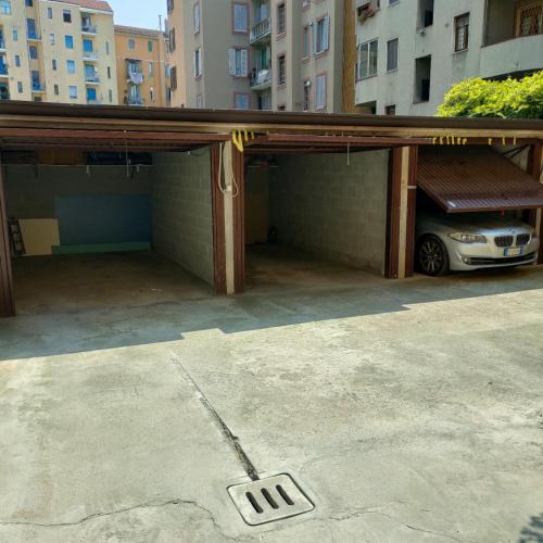 ホテル アデルキ