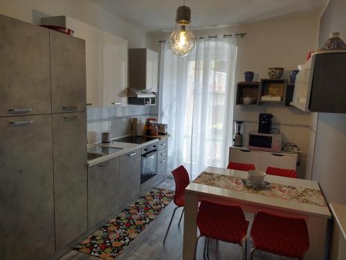 virtuve, AppartamentoMonika con parcheggio privato - Volano in Pomarolo