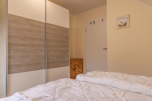 Apartment with Balcony image 3