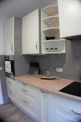 Kitchen, Ferienwohnung TrautesHeim - Parkplatz gratis in Ilmenau