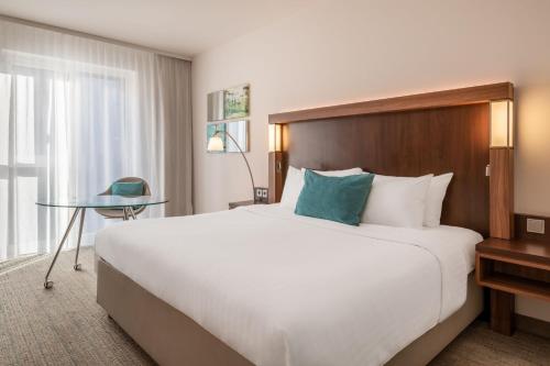 Deluxe Guest room, 1 King room in Courtyard by Marriott Cologne