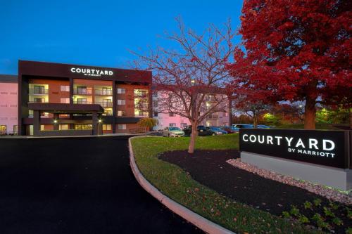 Courtyard by Marriott Cincinnati Airport