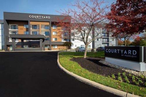 Courtyard by Marriott Cincinnati Airport