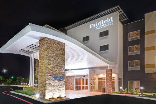 Fairfield Inn & Suites by Marriott Houston NASA/Webster